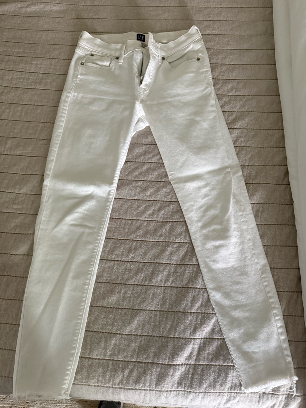 GAP White Women's Skinny Jeans